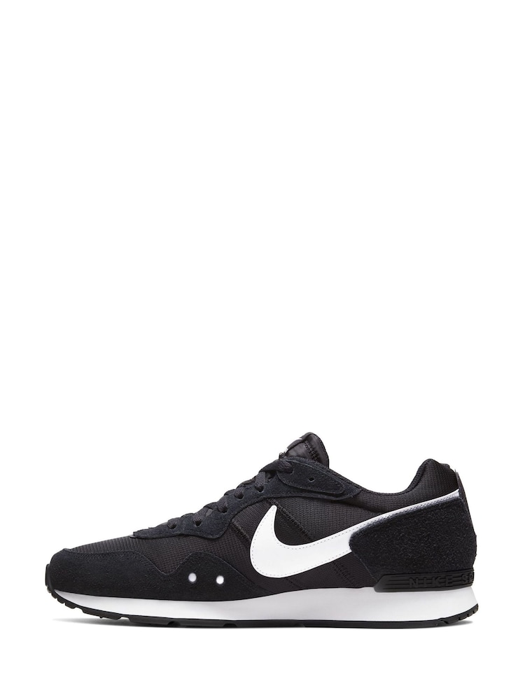 Nike Black Venture Runner Trainers - Image 5 of 12