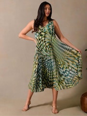 Live Unlimited Green Curve Kaleidoscope Sunray Pleat Maxi Dress - Image 4 of 6