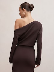 Forever New Ayva Asymmetrical Knitted Top - Kuva 2 / 5