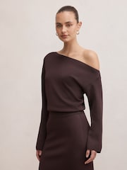 Forever New Ayva Asymmetrical Knitted Top - Kuva 4 / 5