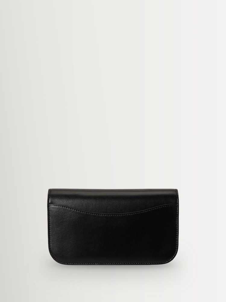 Polo Ralph Lauren Black ID Leather Wallet on a Chain Cross-Body Bag - Image 2 of 5 Polo Ralph Lauren Black ID Leather Wallet on a Chain Cross-Body Bag - Image 2 of 5