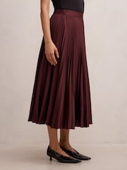 Forever New Red Ester Satin Pleated Skirt - Image 4 of 5