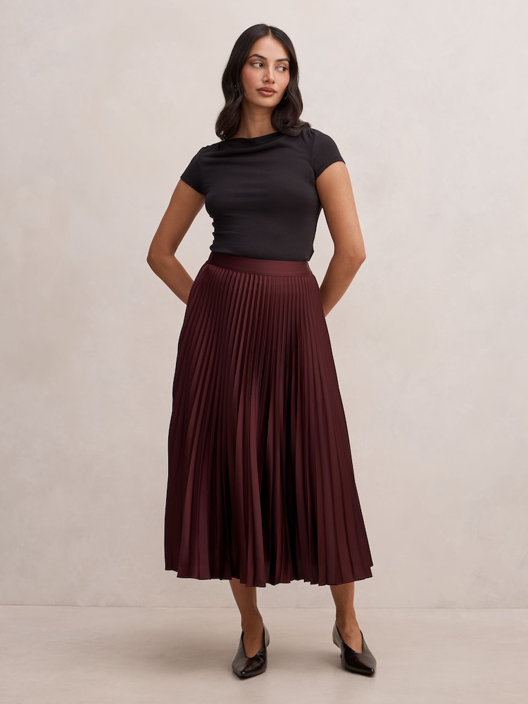Forever New Red Ester Satin Pleated Skirt - Image 5 of 5