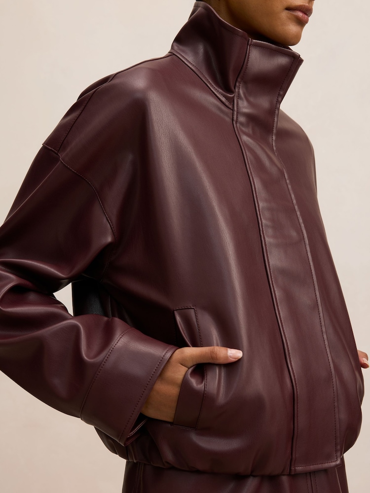 Forever New Jacquie Petite Faux Leather Funnel Neck Jacket - Obrázek 5 z 5