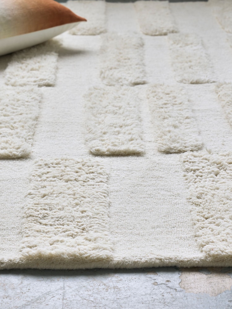 French Connection Cream Watamu Wool Tufted Rug - Image 2 of 4