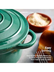 Barbary and Oak Green 20cm Round Cast Iron Casserole Pan - Image 7 of 10