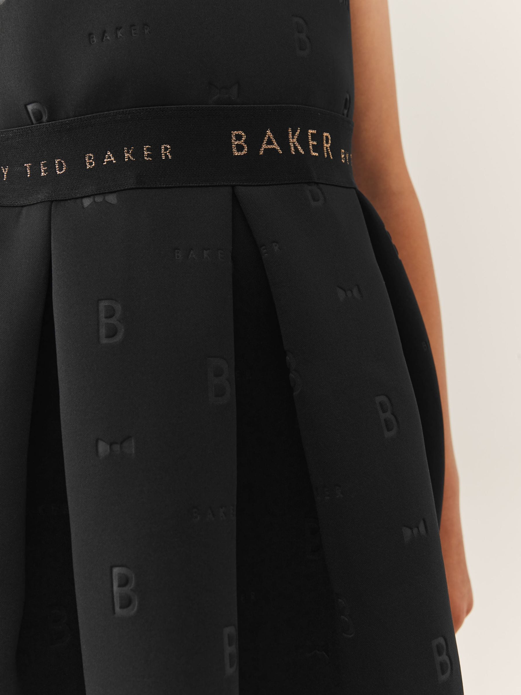 初売り旅行 by Baker - ブラック Next：日本 Ted エンボス加工 Baker ワンピース