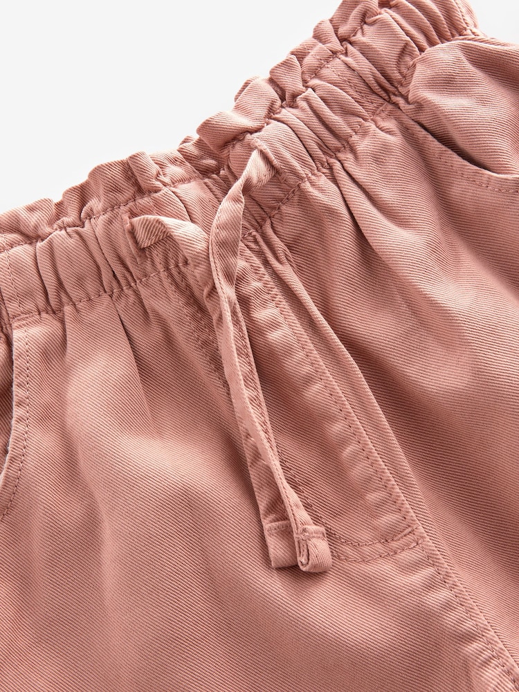 Pink/Pink - Paperbag-Jeans mit Bindegürtel im Bund (3–16 J.) - Bild 3 von 3