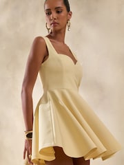 Club L London Yellow Katya | Lemon Sweetheart-Neck Skater Mini Dress - Image 5 of 7