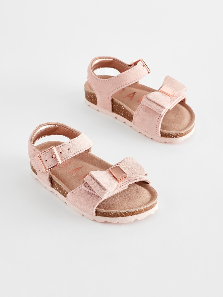 Różowe dziewczęce sandały zamszowe Baker By Ted Baker z kokardką i wkładką - Obraz 1 z 1