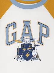 Biały/żółty Drummer - Koszulka Gap z logo, z długim rękawem i wzorem w bloki kolorów (6 mies. – 5 lat) - Obraz 3 z 3