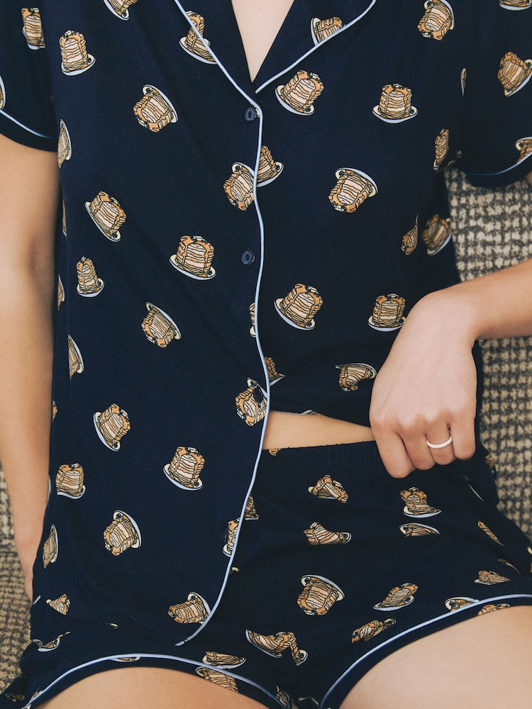 Urban Threads Urban Threads Blue Pancake Print Short Pyjamas Set - صورة 2 من 4 Urban Threads Urban Threads Blue Pancake Print Short Pyjamas Set - صورة 2 من 4