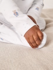 Pijamas tipo pelele envolvente Bedtime Friends de The White Company - Imagen 3 de 4