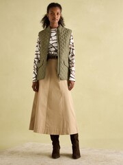 Joules Minx Green Showerproof Diamond Quilted Gilet - Image 3 of 10