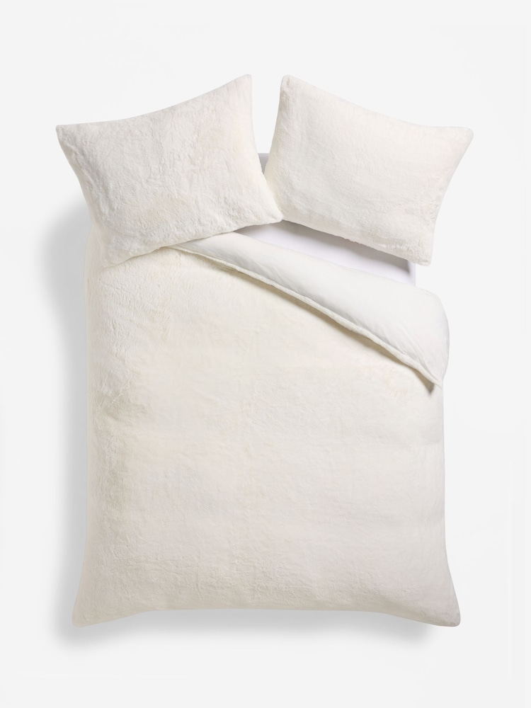 Cream Plush Faux Fur Duvet Cover And Pillowcase Set - Image 4 of 4 Cream Plush Faux Fur Duvet Cover And Pillowcase Set - Image 4 of 4