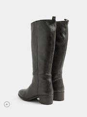 Long Tall Sally Leather Knee High Boots In Standard Fit - صورة 2 من 5