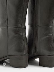 Long Tall Sally Leather Knee High Boots In Standard Fit - صورة 4 من 5