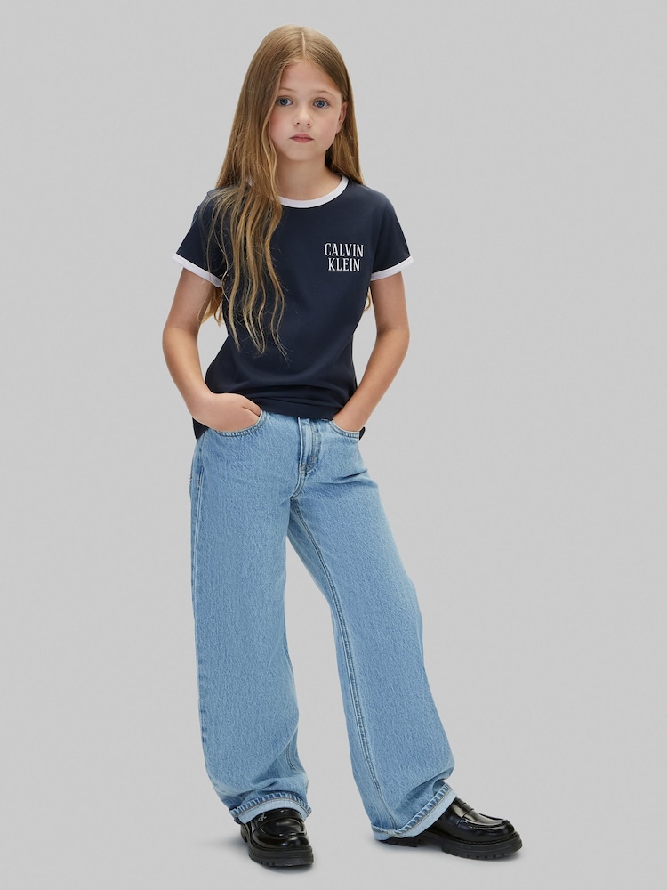 تيشِرت بشعار Ringer من Calvin Klein - صورة 1 من 6 تيشِرت بشعار Ringer من Calvin Klein - صورة 1 من 6