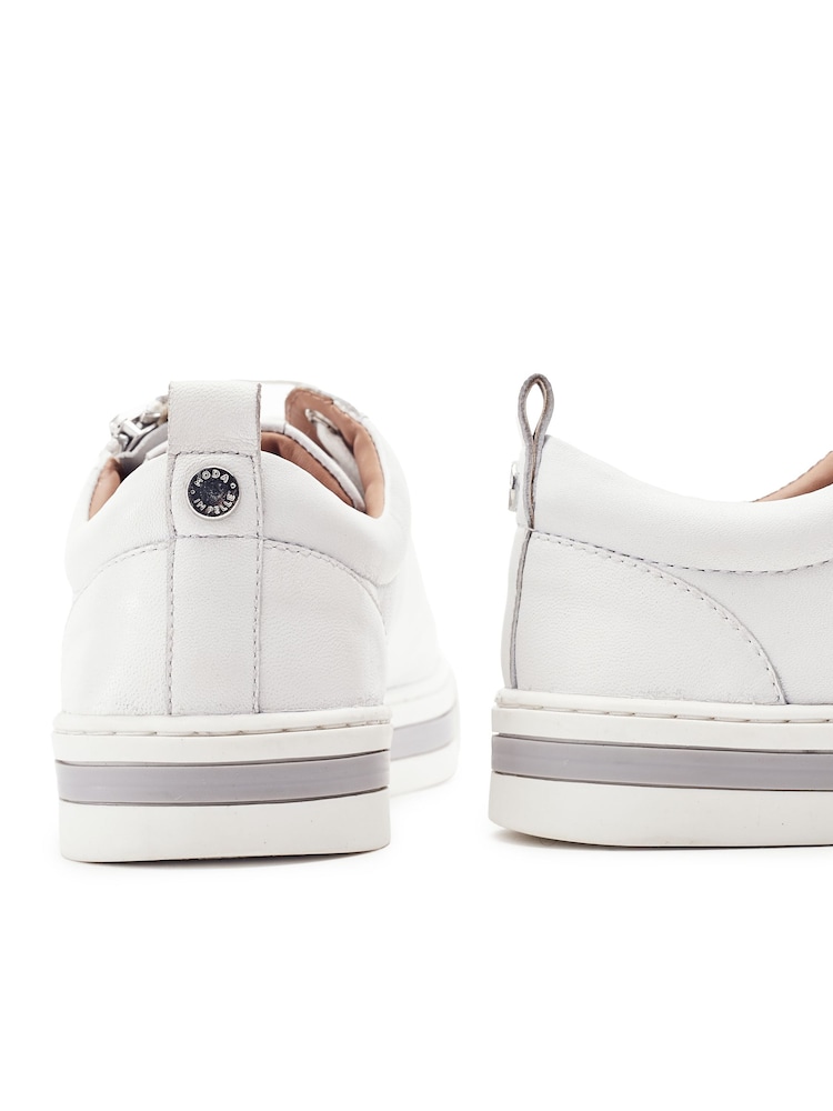 Ақ - Moda in Pelle Federika Slim Sole Zip Trainers - 4суретінің 4 суреті Ақ - Moda in Pelle Federika Slim Sole Zip Trainers - 4суретінің 4 суреті
