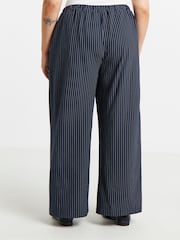 Pantalon ample à fines rayures Simply Be - Image 2 de 4