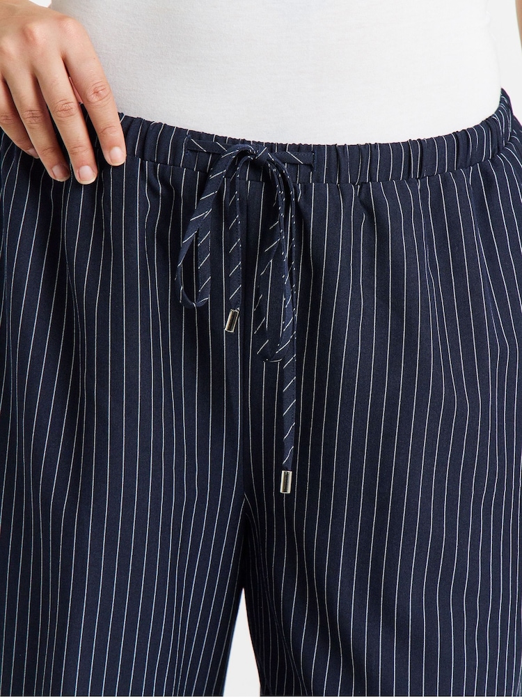 Pantalon ample à fines rayures Simply Be - Image 4 de 4 Pantalon ample à fines rayures Simply Be - Image 4 de 4