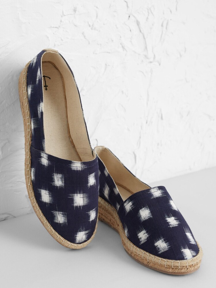 Seasalt Cornwall Blue Pelistry Bay Espadrilles - Image 2 of 5