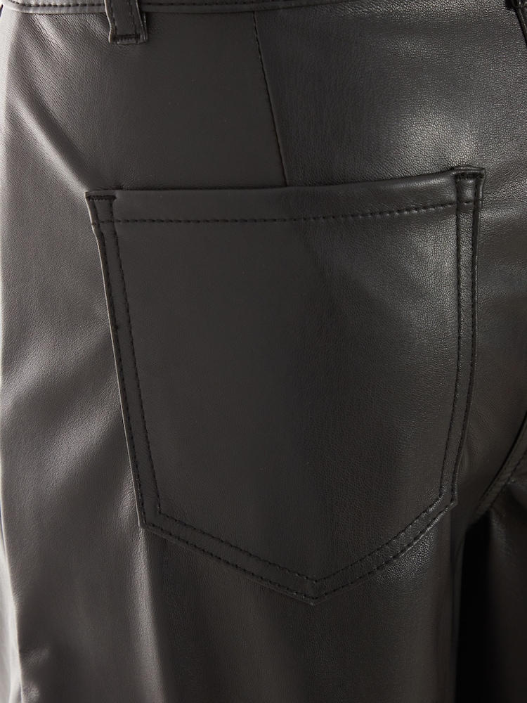Quiz Black Faux Fur Leather Cargo Trousers - Image 4 of 4