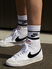 Bela - Srednje visoki športni copati Nike Blazer  - Slika 12 iz 12