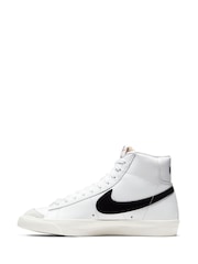 Bela - Srednje visoki športni copati Nike Blazer  - Slika 4 iz 12