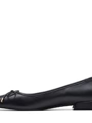 Clarks Black Patent Ubree15 Step Shoes - Image 2 of 6