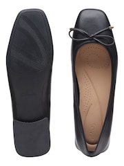 Clarks Black Patent Ubree15 Step Shoes - Image 4 of 6
