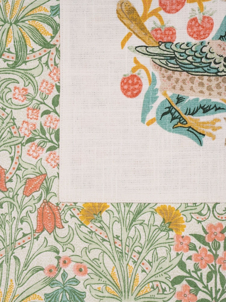 William Morris At Home Green Kitchen Garden Apron - Image 2 of 4 William Morris At Home Green Kitchen Garden Apron - Image 2 of 4
