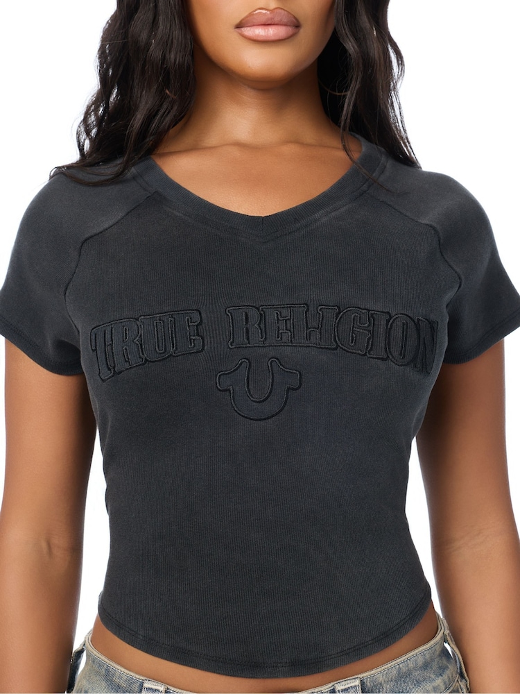 True Religion Embroidered Washed Rib Baby T-Shirt - Image 1 de 4