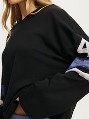 Cotton On Black Active Graphic V-Neck Long Sleeves T-Shirt - Image 3 of 4