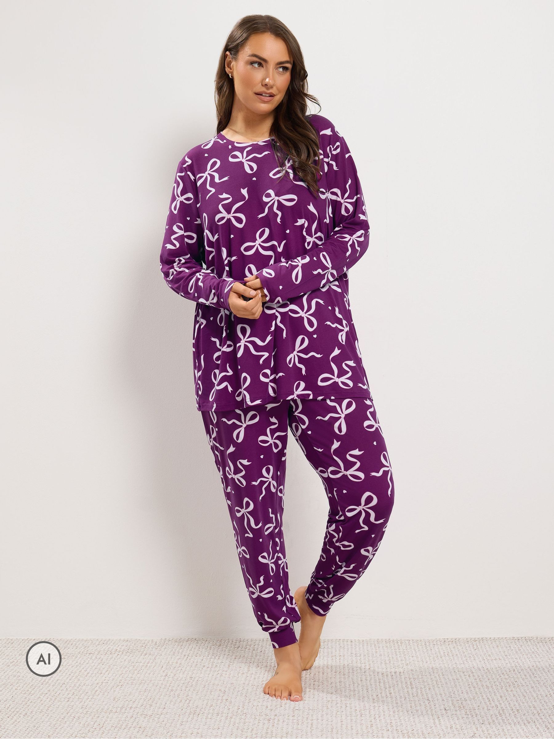 Yours Curve Women's Purple Fleece Pyjama Set - Image 1