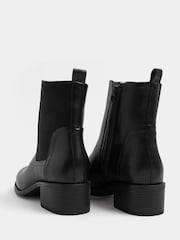 Yours Curve Black Wide Fit Block Heel Chelsea Boots - Image 4 of 4