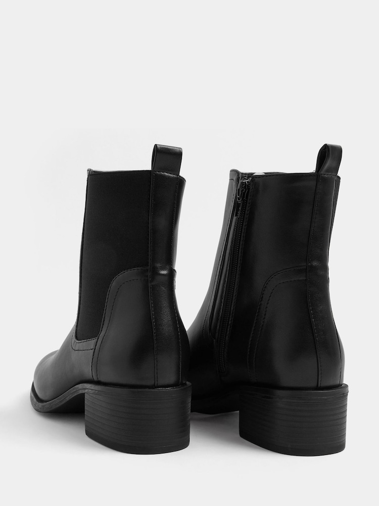 Yours Curve Black Wide Fit Block Heel Chelsea Boots - Image 4 of 4