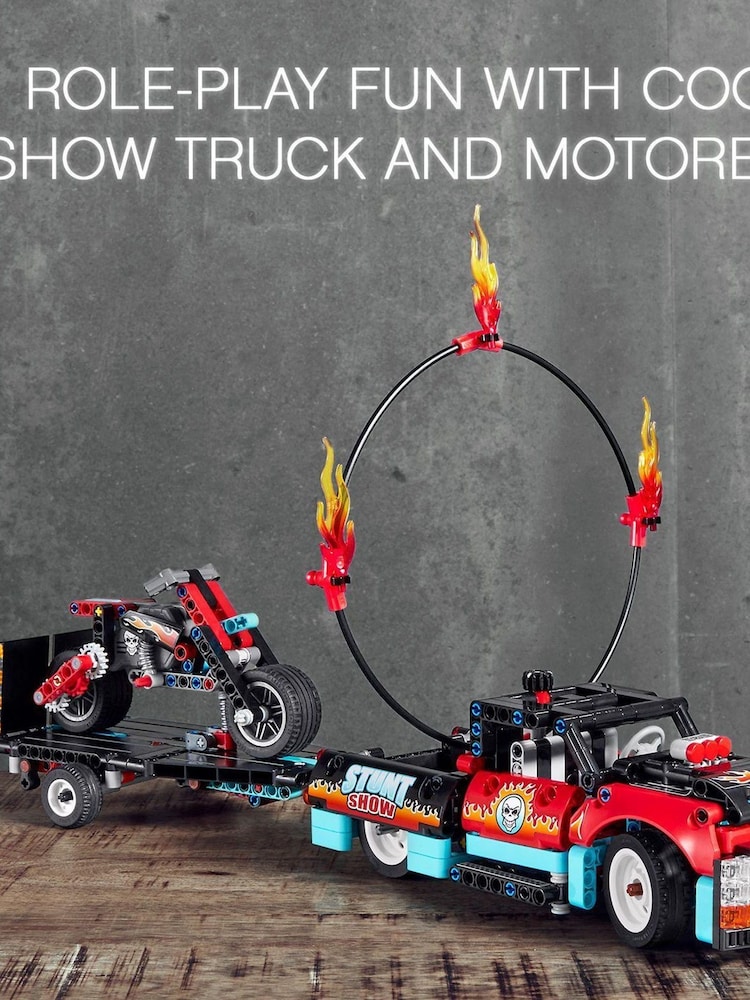 LEGO Technic Stunt Show Truck & Bike Toys Set 42106 - Image 3 of 8