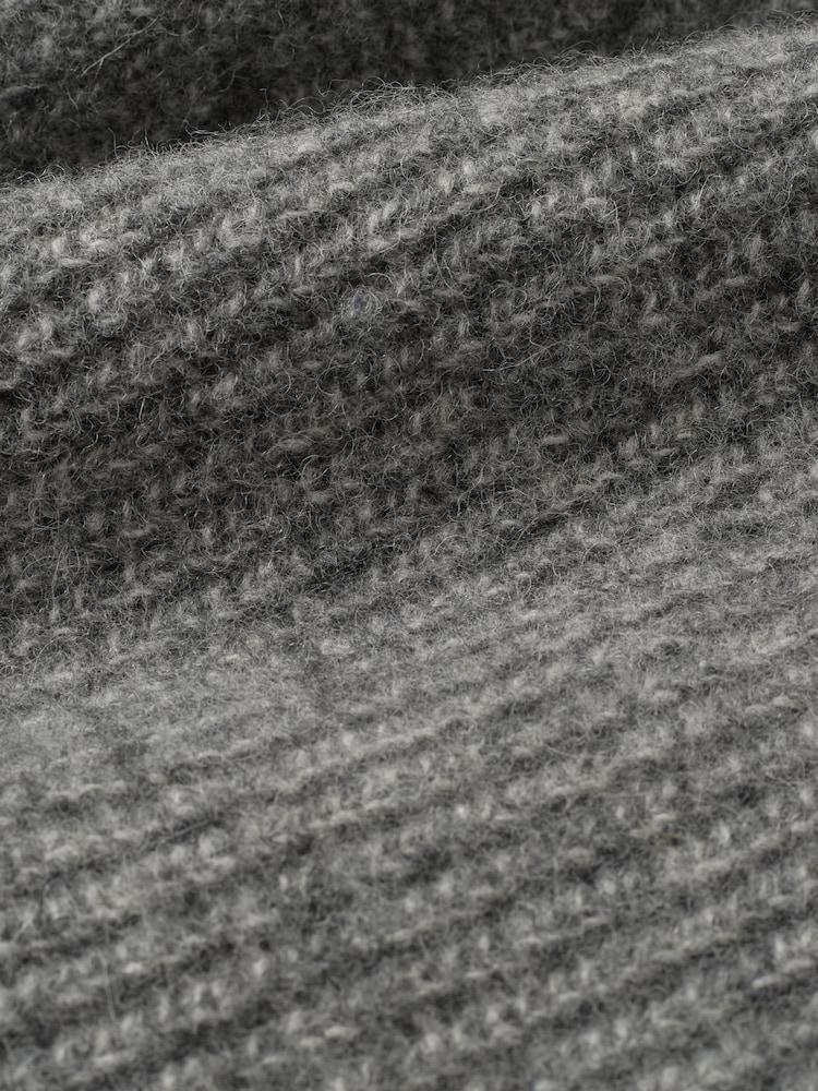 Celtic & Co. Grey Ribbed Fishermans Jumper - Image 6 of 6