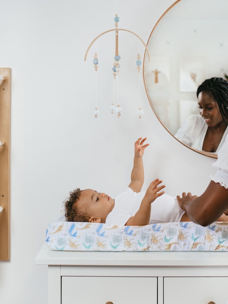 aden + anais Natural Essentials 100% Cotton Muslin Changing Mattress Cover - Image 2 of 5 aden + anais Natural Essentials 100% Cotton Muslin Changing Mattress Cover - Image 2 of 5