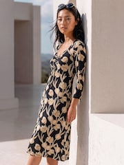 Roman Black Petite Floral Gathered Stretch Midi Dress - Image 2 of 4