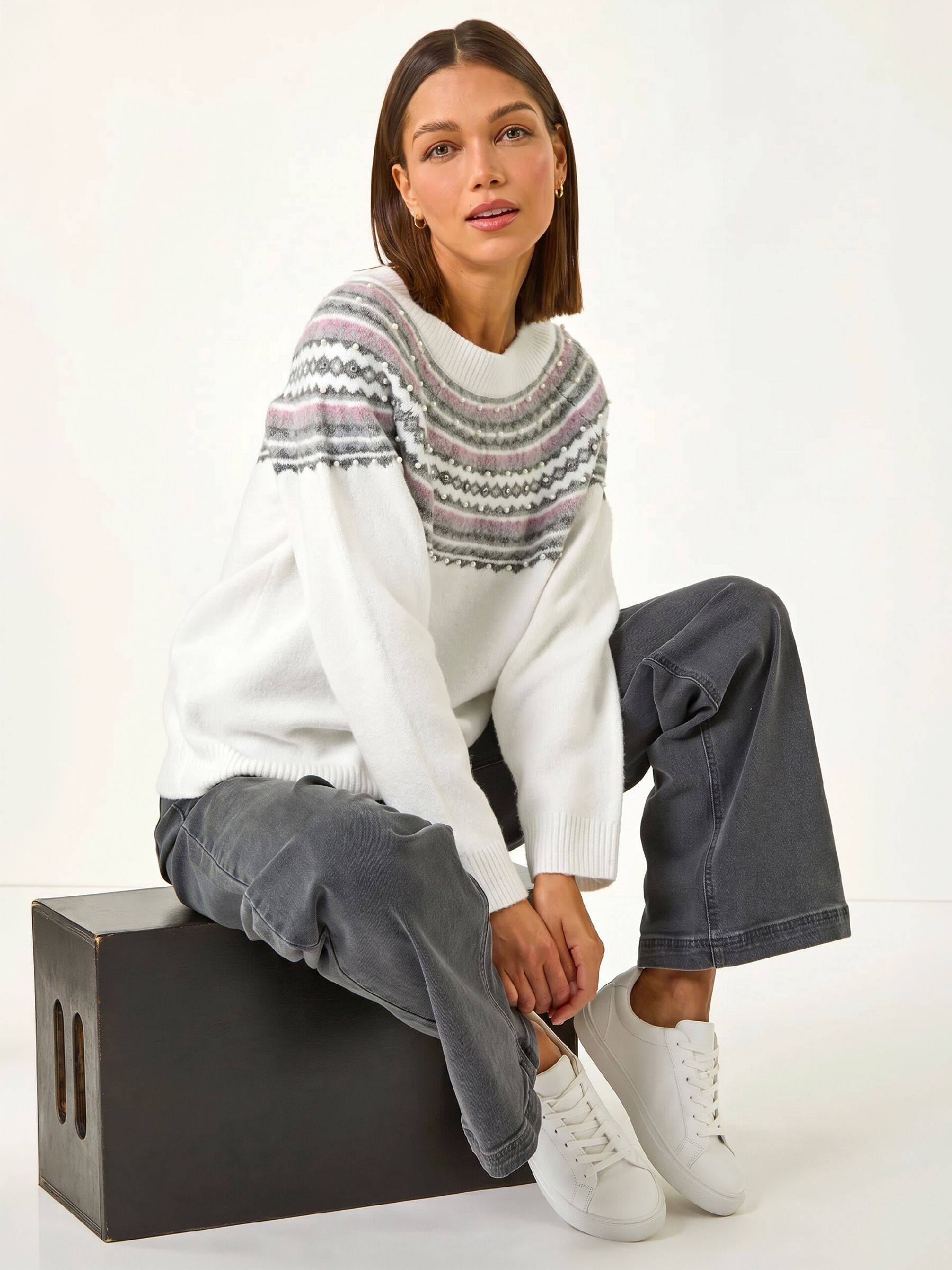 Roman Women's Ivory Pearl Embellished Printed Jumper In Size 20 - Image 3