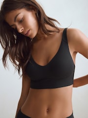 Black Pad Non Wire A-E Ultimate Comfort Non Wire Longline Bra - Image 1 of 9