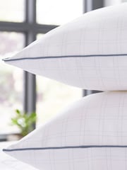 Набор из двух подушек Silentnight Wellbeing Collection Rebalance - Изображение 2 из 4
