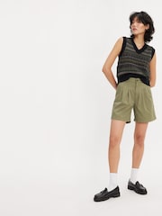 Levi's® Deep Lichen Green Pleated Tailored Shorts - Image 3 of 8