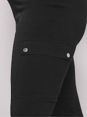 Yours Curve Black Bengaline Cargo Jeggings - Image 4 of 5