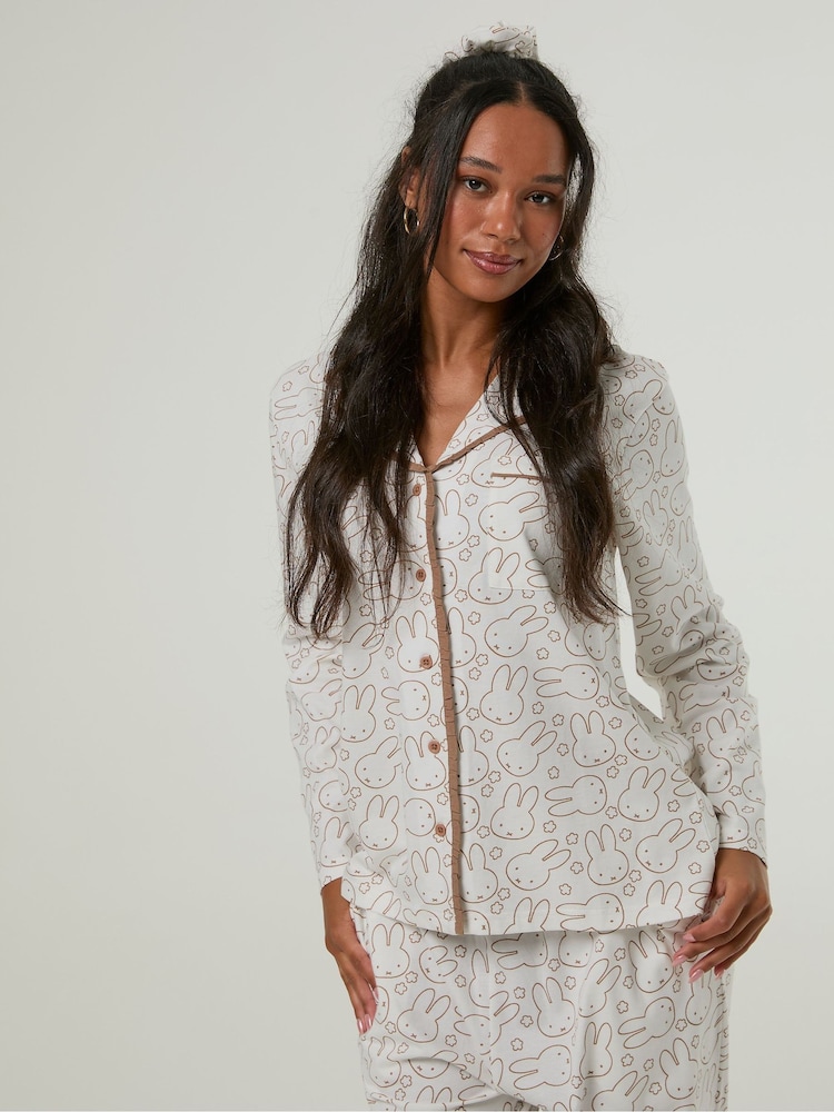 Skinnydip White Miffy Flower Pyjamas Set with Scrunchie - Image 1 of 5 Skinnydip White Miffy Flower Pyjamas Set with Scrunchie - Image 1 of 5