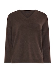 Yours Curve Brown Knitted V-Neckline Jumper - Image 5 of 6