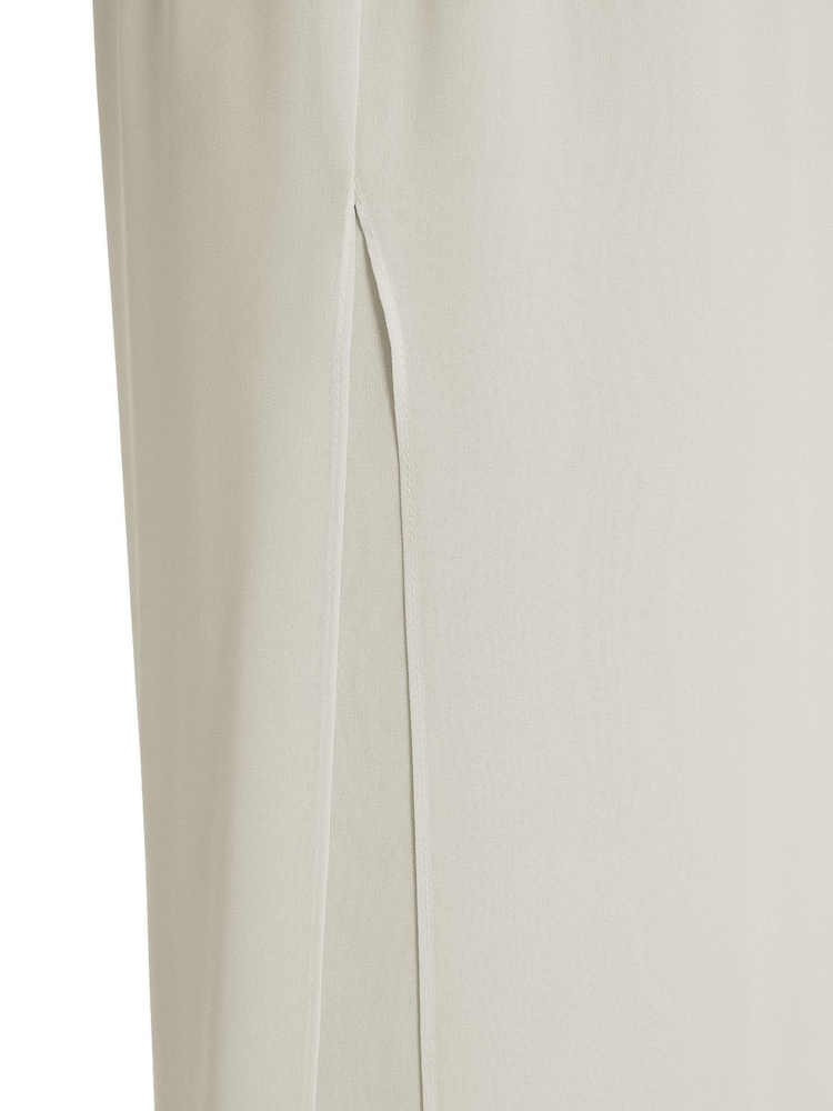 Gina Bacconi Cream Chiffon Layered Trousers With Slits - Image 4 of 4