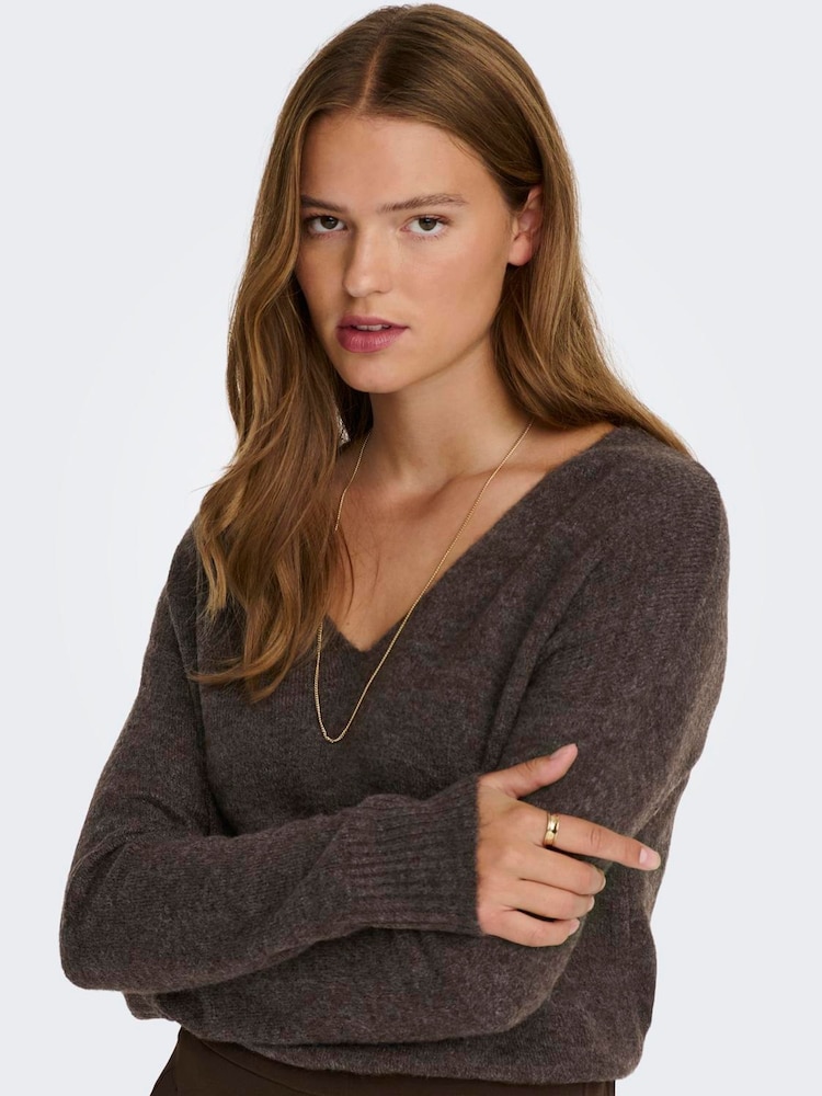 Jdy Weicher Pullover mit V-Ausschnitt - Bild 2 von 4 Jdy Weicher Pullover mit V-Ausschnitt - Bild 2 von 4